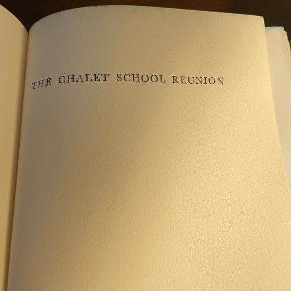 CHALET School Reunion, first edition with reproduction cover 1963 - Picture 6 of 9